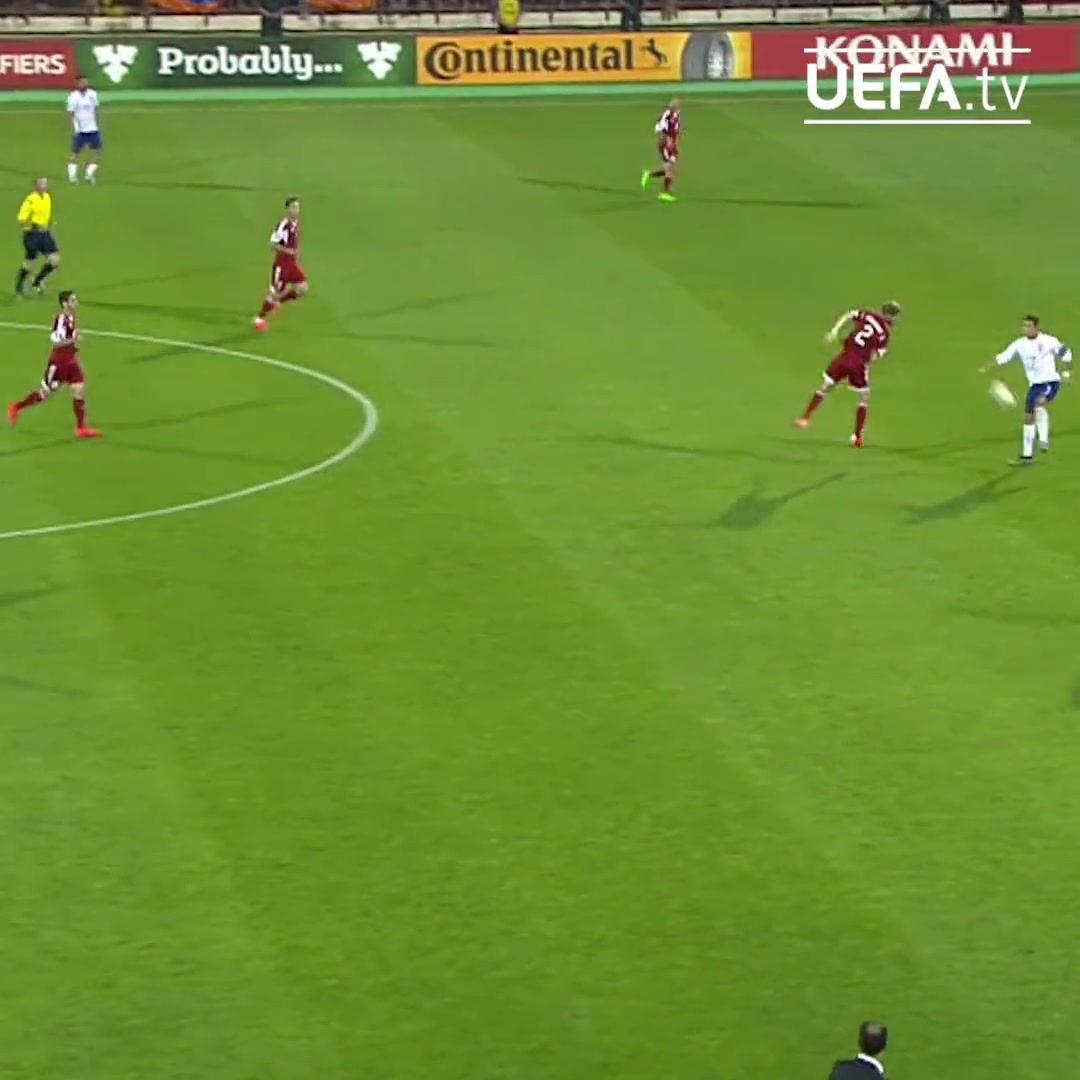 C羅這球感無敵了神級(jí)停球重炮破門