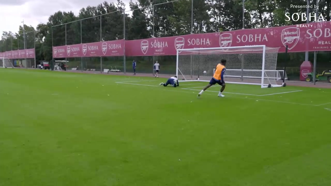 新的起點(diǎn)馬杜埃凱與搶手們的首次合練新賽季是首發(fā)還是替補(bǔ)