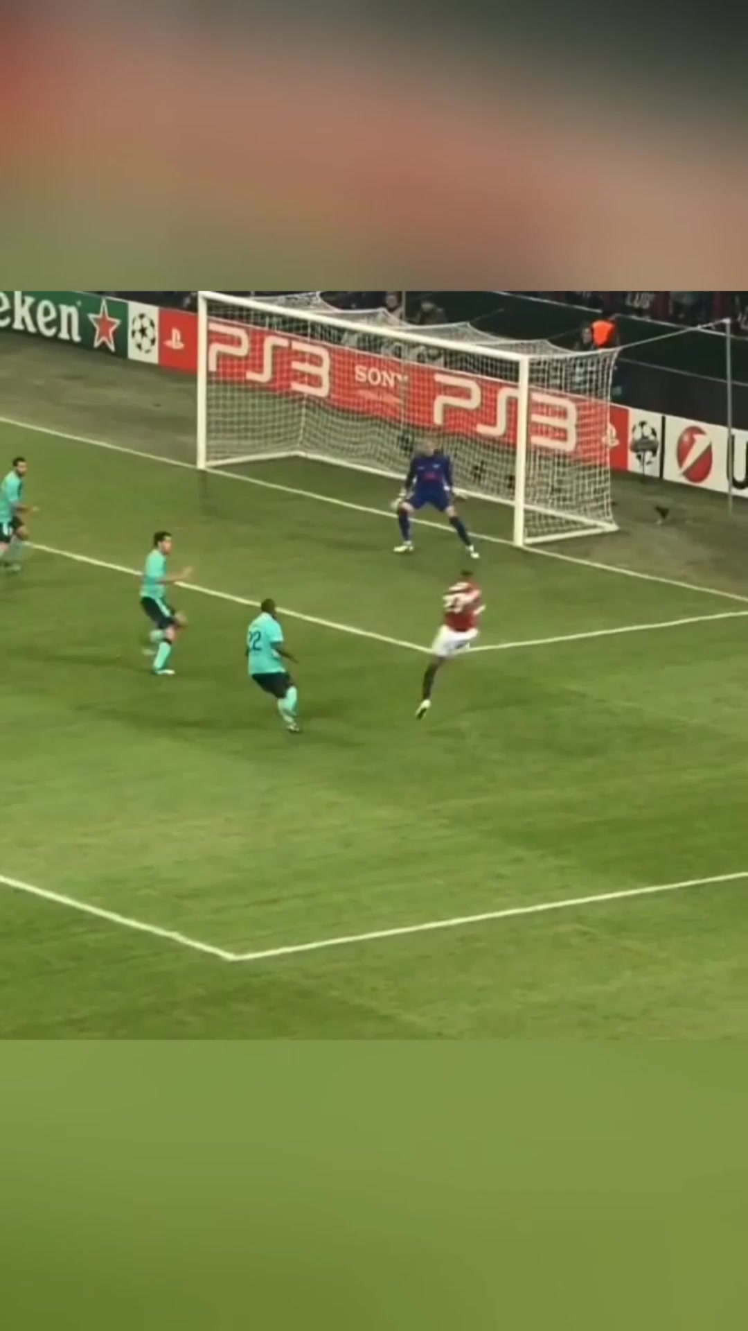 你可能不認(rèn)識(shí)凱文-博阿滕但你一定看過他的無解暴力美學(xué)