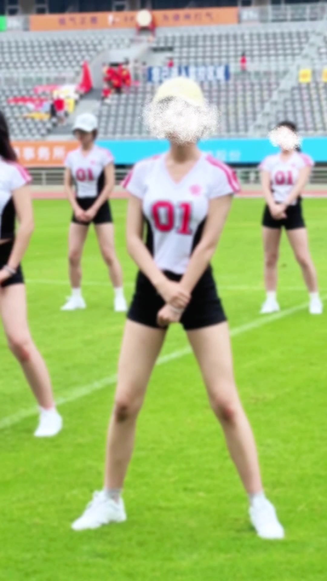 蘇超徐州隊派出最美啦啦隊天團(tuán)網(wǎng)友從現(xiàn)在開始我是徐州球迷