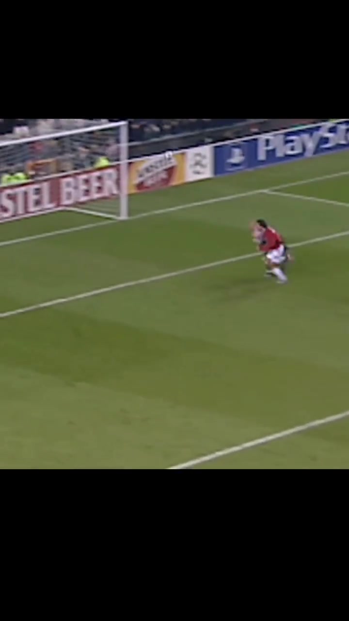 真正的小禁區(qū)之王足球場有種區(qū)域叫范尼區(qū)域