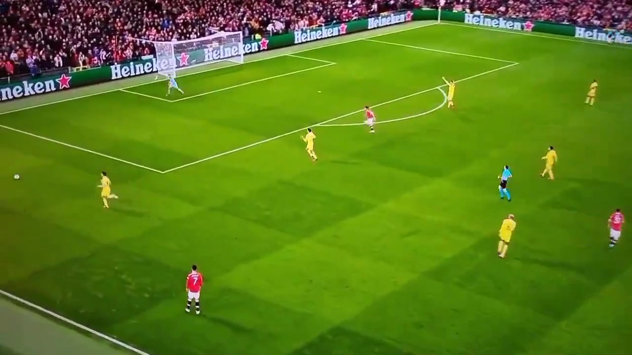 C羅沒想到曼聯(lián)時期的卡瓦尼真是太拼了