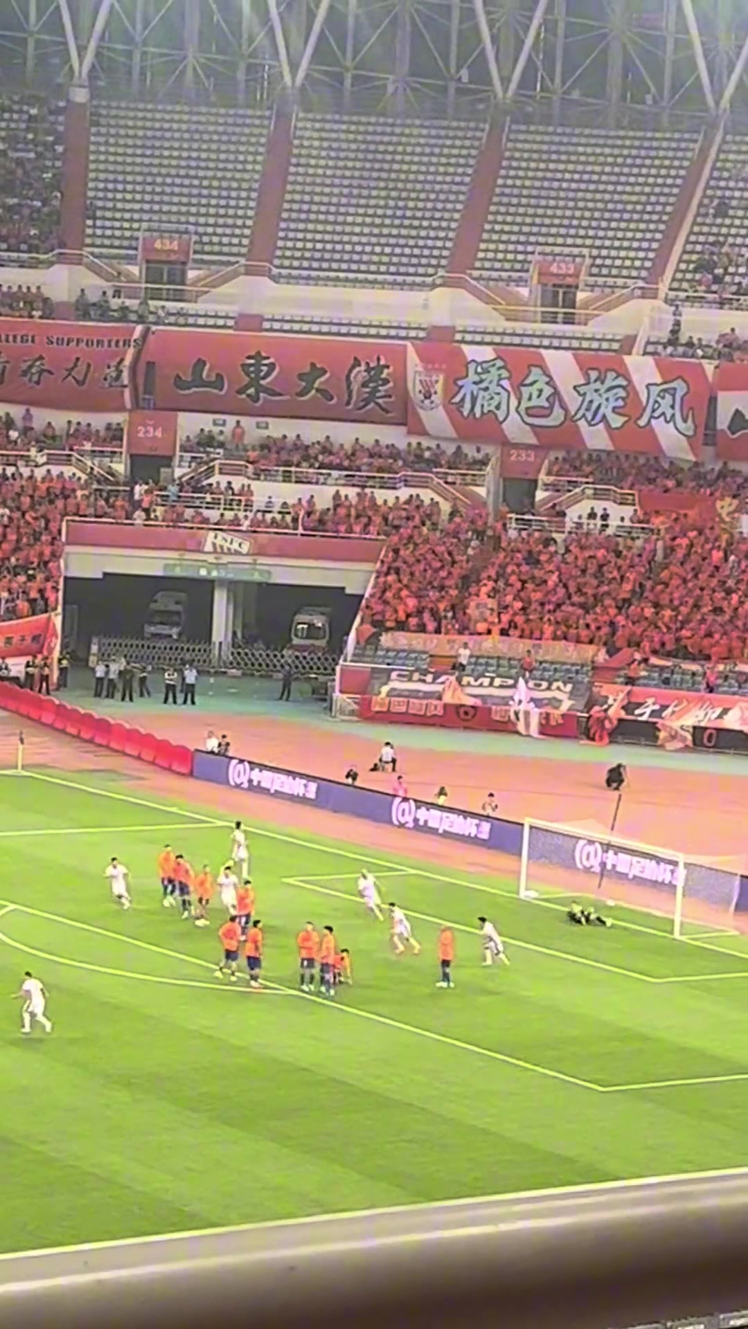 任意球被進(jìn)兩個王大雷真是郁悶啊