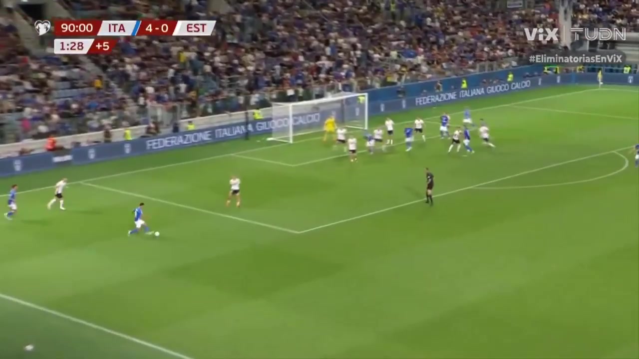 意大利5-0愛沙尼亞拉斯帕多里傳中巴斯托尼頭球破門