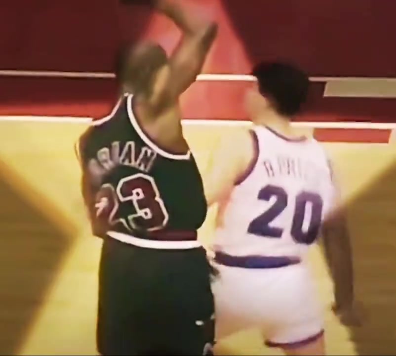 論單手持球你覺得喬丹帥還是麥迪帥呢