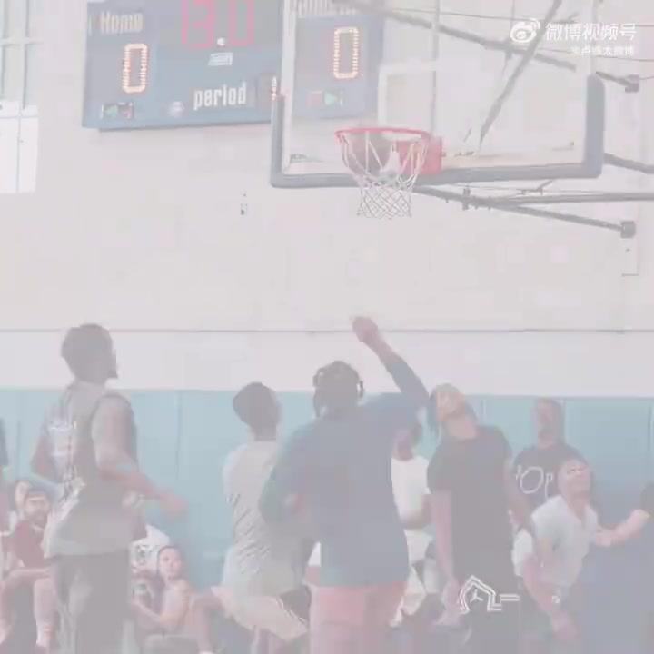 飛龍?jiān)谔焱贍敶蛞扒驘o人能防各種轟炸籃筐