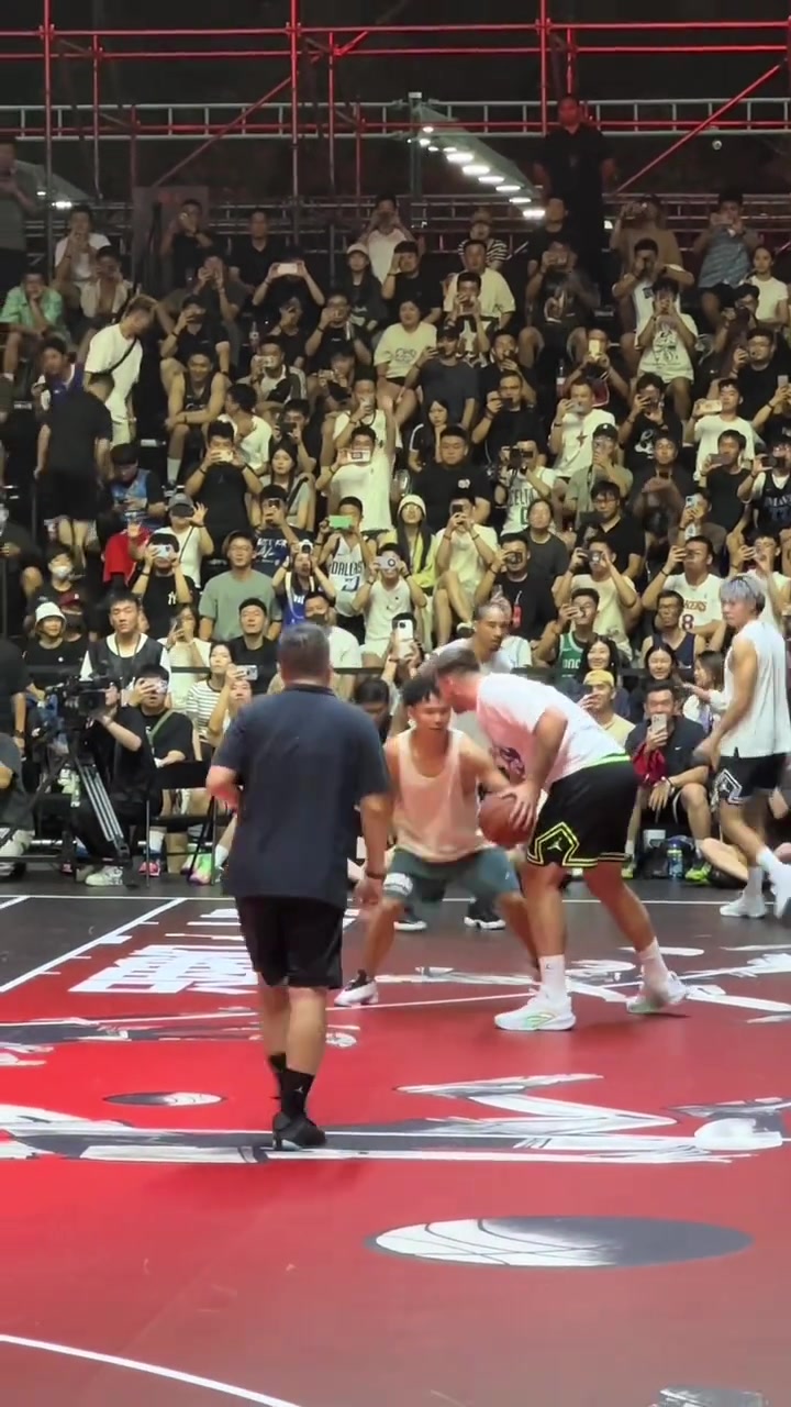 東契奇中國(guó)行 一點(diǎn)也不賣(mài)力啊