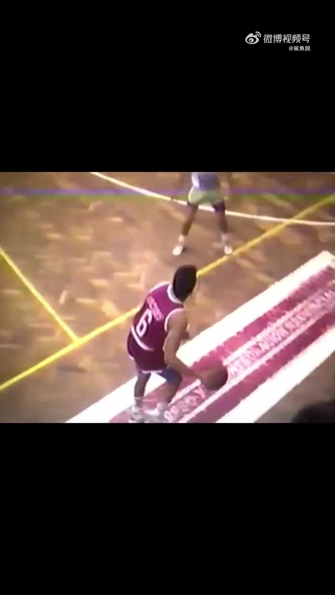 這也行教練場邊執(zhí)教直接搶斷對手