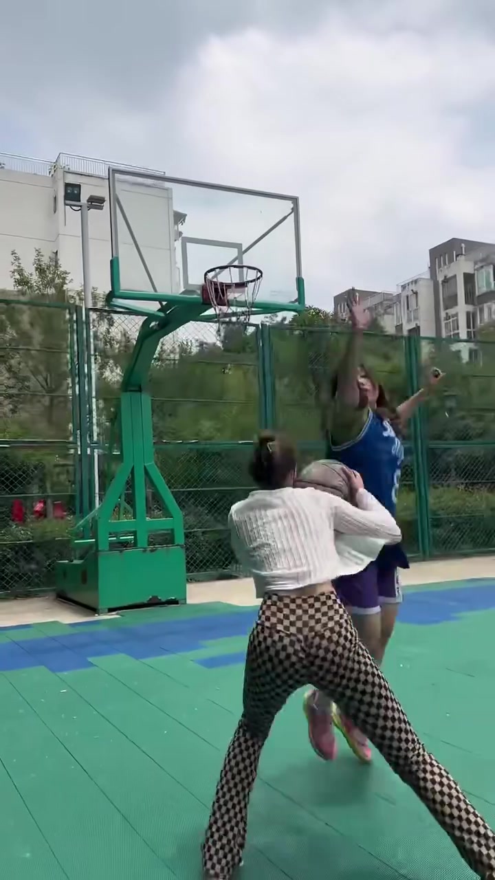 認(rèn)真的問妹子這招走步了嗎