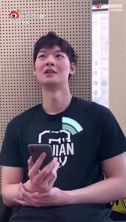 王哲林曾談如果可以去NBA的話想去湖人和詹姆斯一起打球