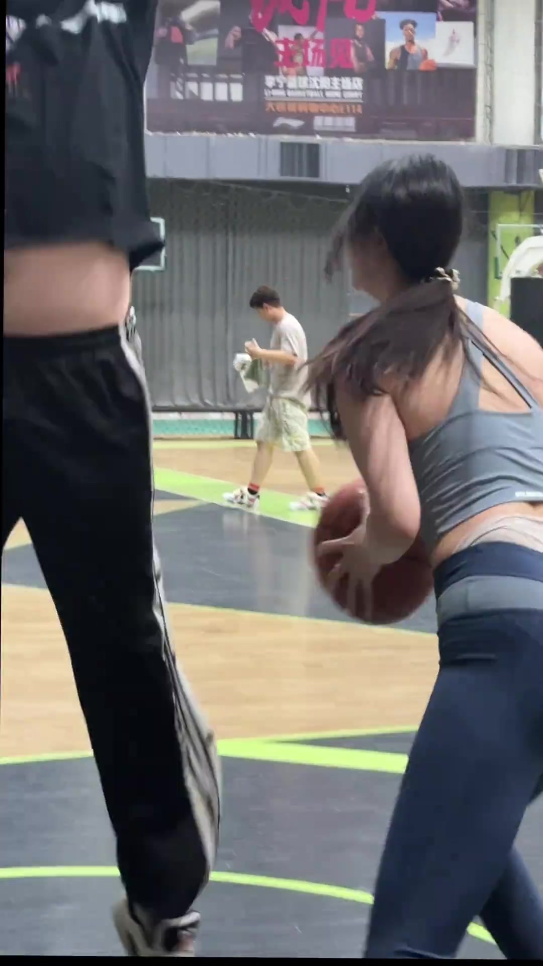 平A閃現(xiàn)小姐姐這一個(gè)轉(zhuǎn)身虛晃假動(dòng)作 你能防得住嗎