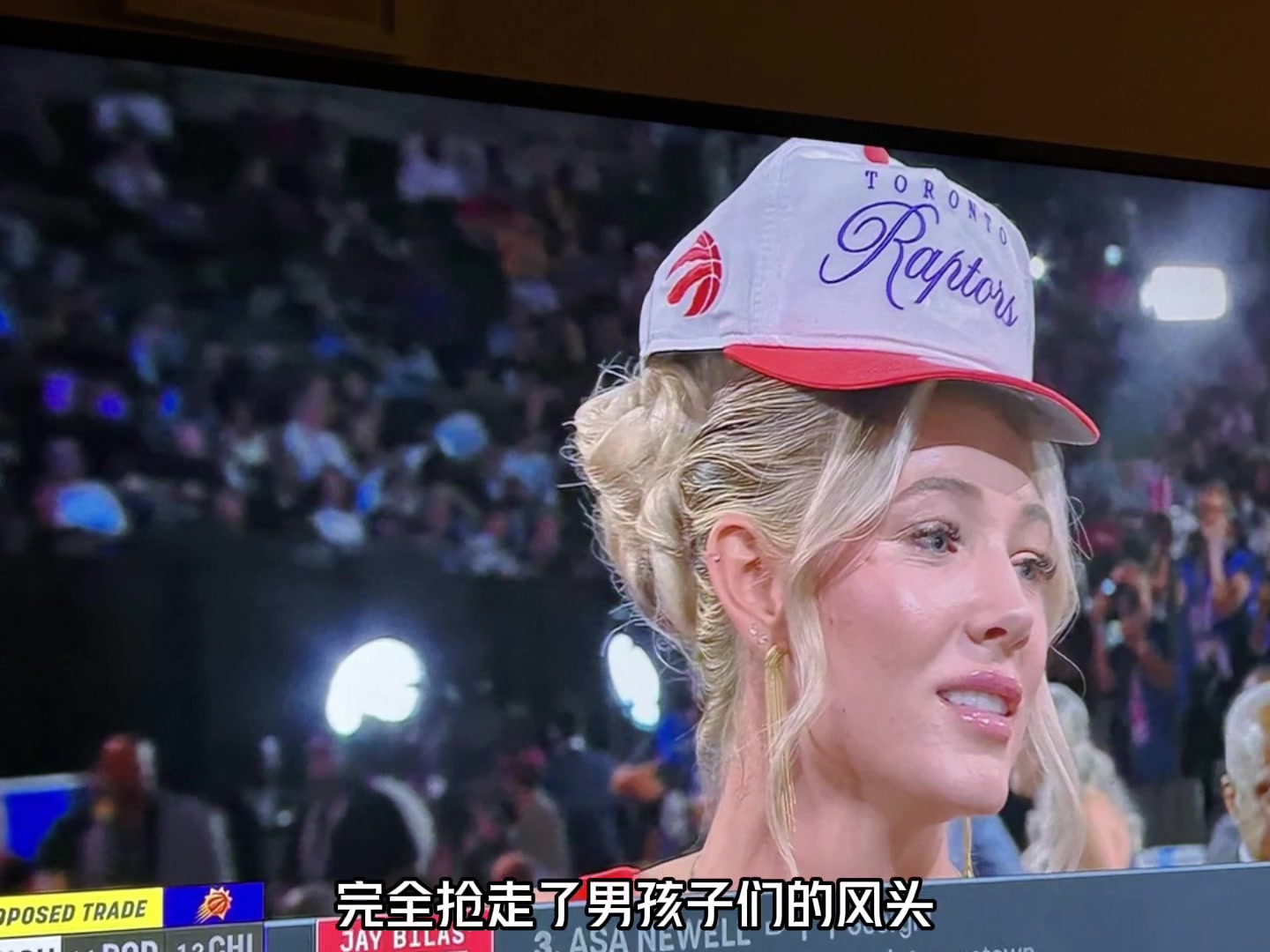 NBA選秀夜的美女是誰(shuí)選秀夜最出風(fēng)頭的是這兩位美女