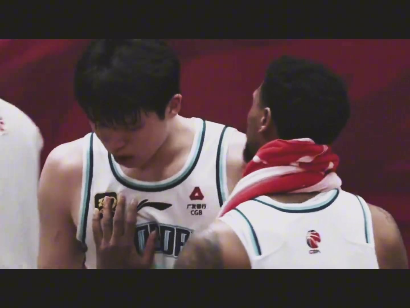 真的好勝楊瀚森此前季后賽打得急哭了如今努力打進(jìn)了NBA