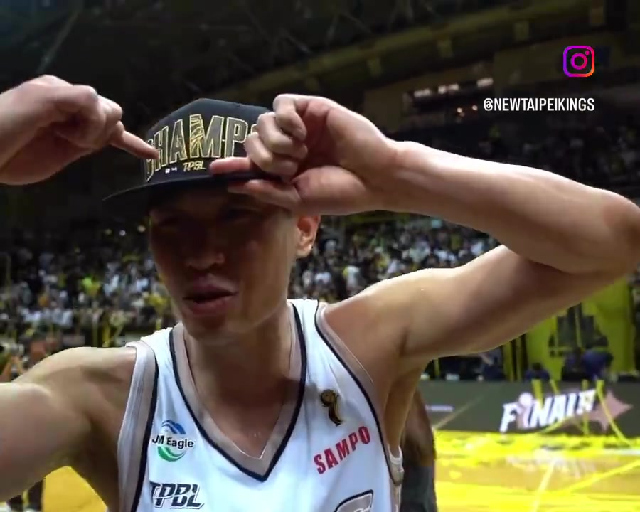 加冕FMVP林書(shū)豪總決賽場(chǎng)均22分5板6助2斷搶七奪冠