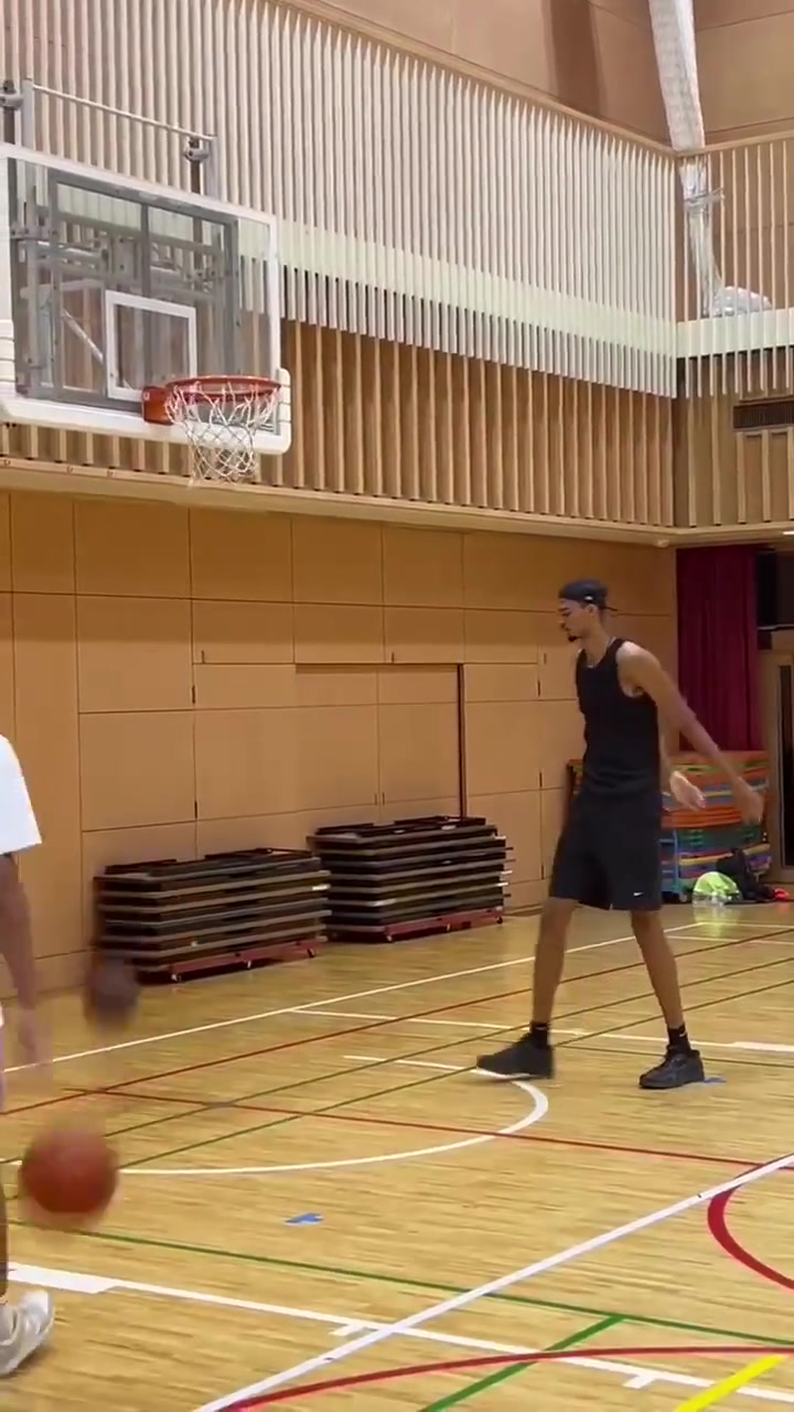 回歸主業(yè)文班亞馬日本行還是沒忘了要訓(xùn)練籃球