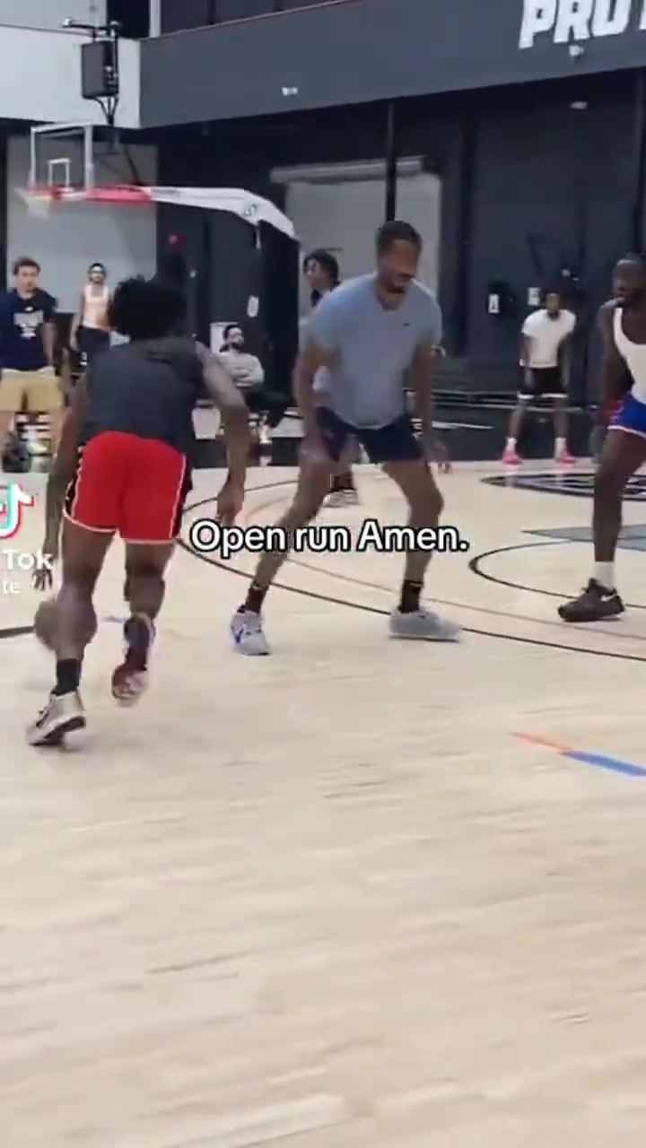 期待新賽季阿門野球賽場運(yùn)控自如降維打擊