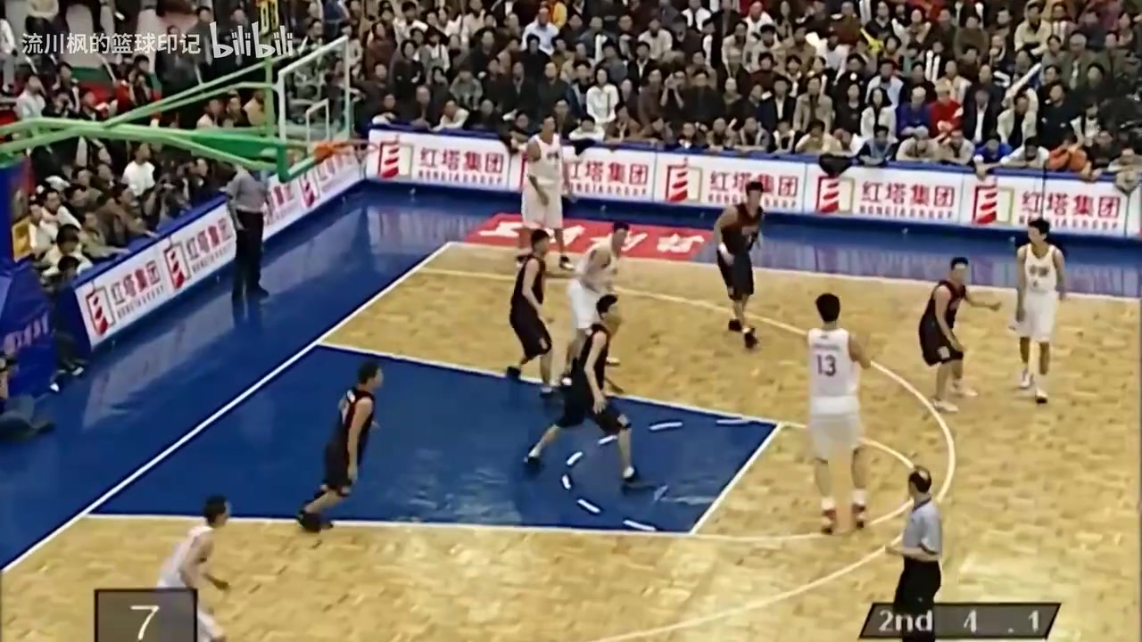 絕對(duì)的領(lǐng)軍人物姚明國(guó)際比賽高光時(shí)刻內(nèi)線(xiàn)巨無(wú)霸