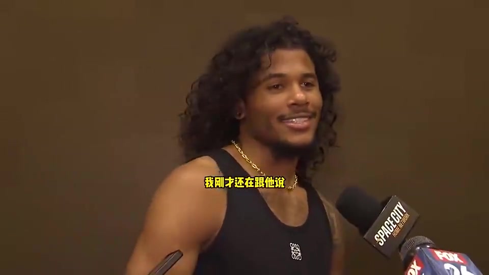 后者留隊杰倫-格林此前談杰夫-格林瘋狂這年紀(jì)還有這表現(xiàn)