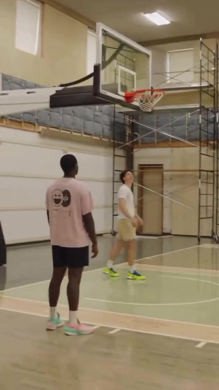 致敬杜蘭特巴特勒解鎖新的魔性投籃前搖