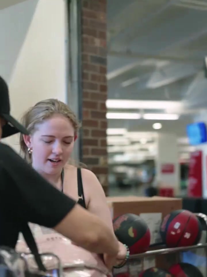 楊瀚森效應(yīng)個(gè)人球衣銷量一天頂開拓者全隊(duì)半年