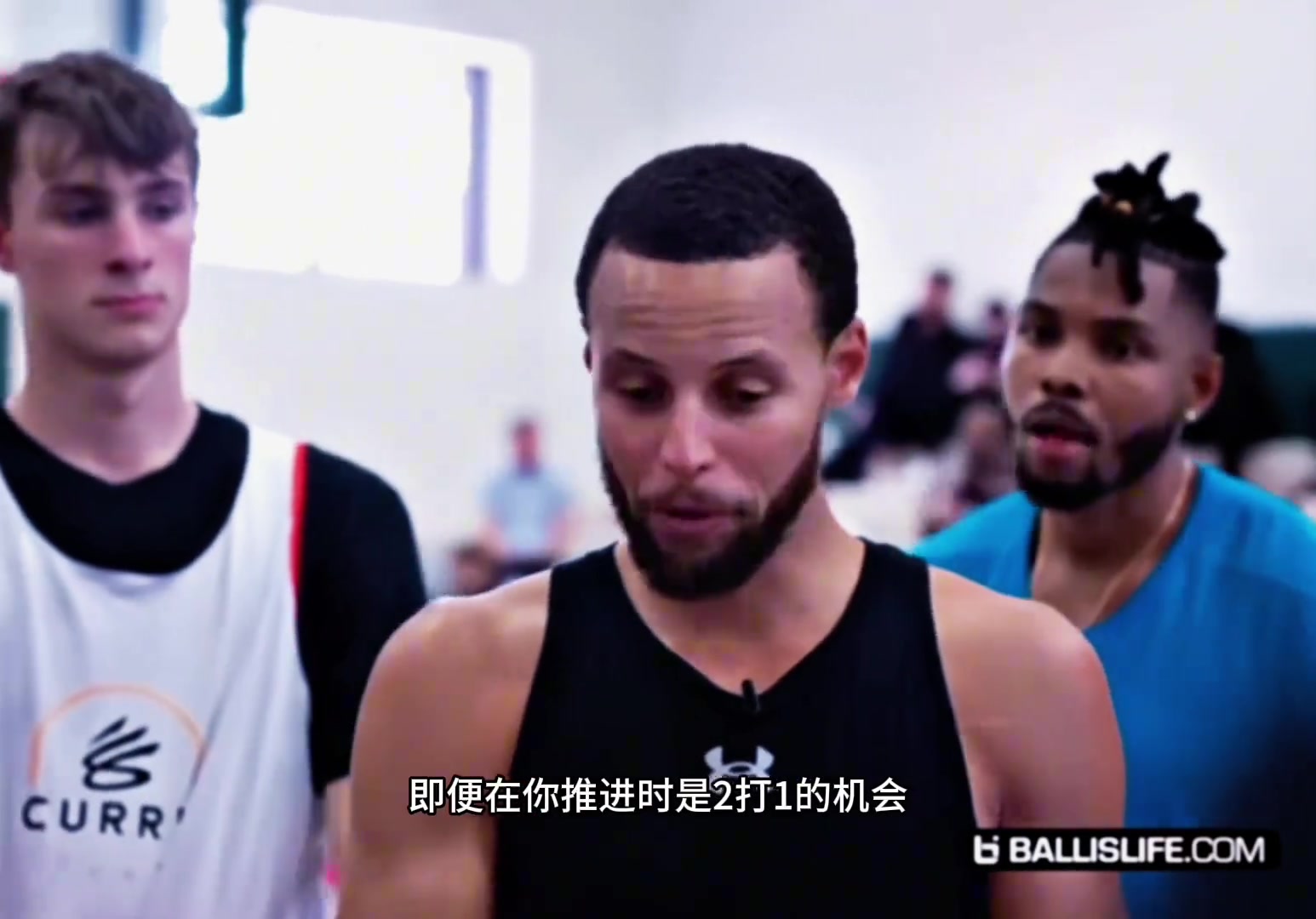 在參加了庫里訓(xùn)練營(yíng)后徹底成為庫里小迷弟的庫珀弗拉格