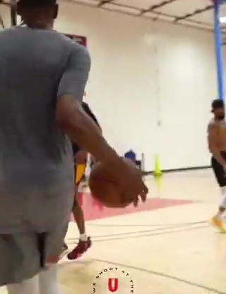 DPOY都防不住野球場(chǎng)杜蘭特對(duì)位莫布里得分猶如探蘘取物