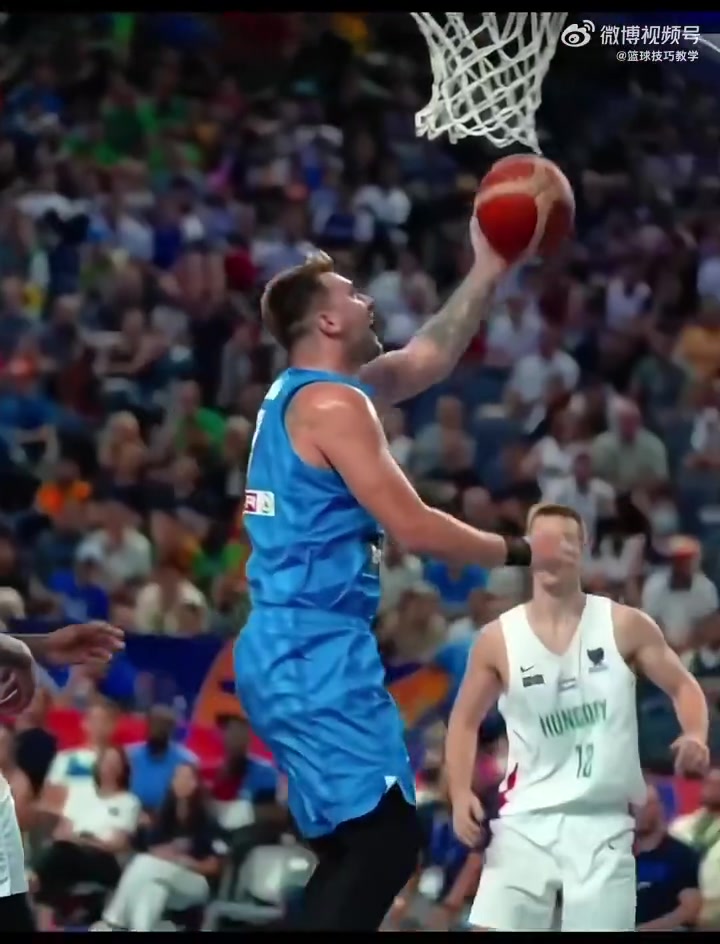 東契奇這慢歸慢但是也能突然嗖一下就把你給過(guò)了