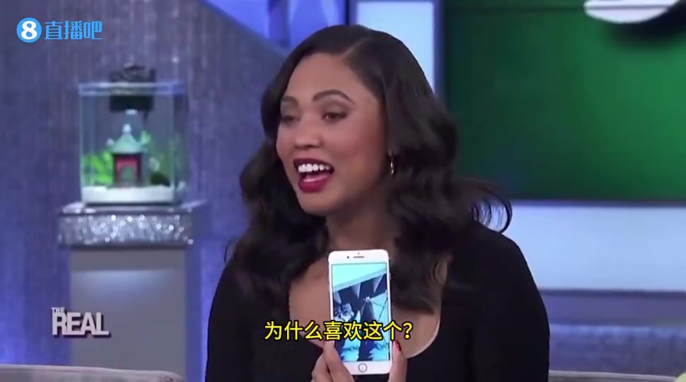 真的敢說庫里妻子阿耶莎之前曾在節(jié)目里透露他很喜歡我的腳