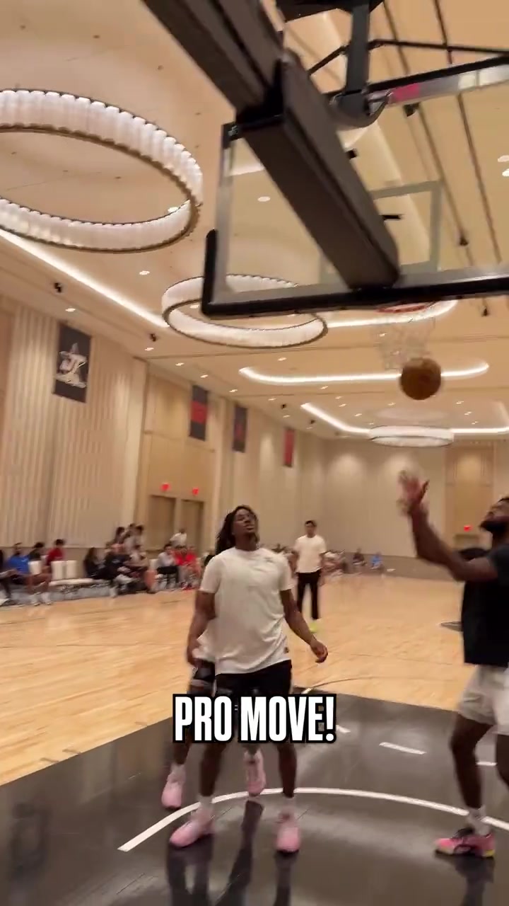 保羅在拉斯維加斯精英訓(xùn)練營 再秀招牌翻身跳投