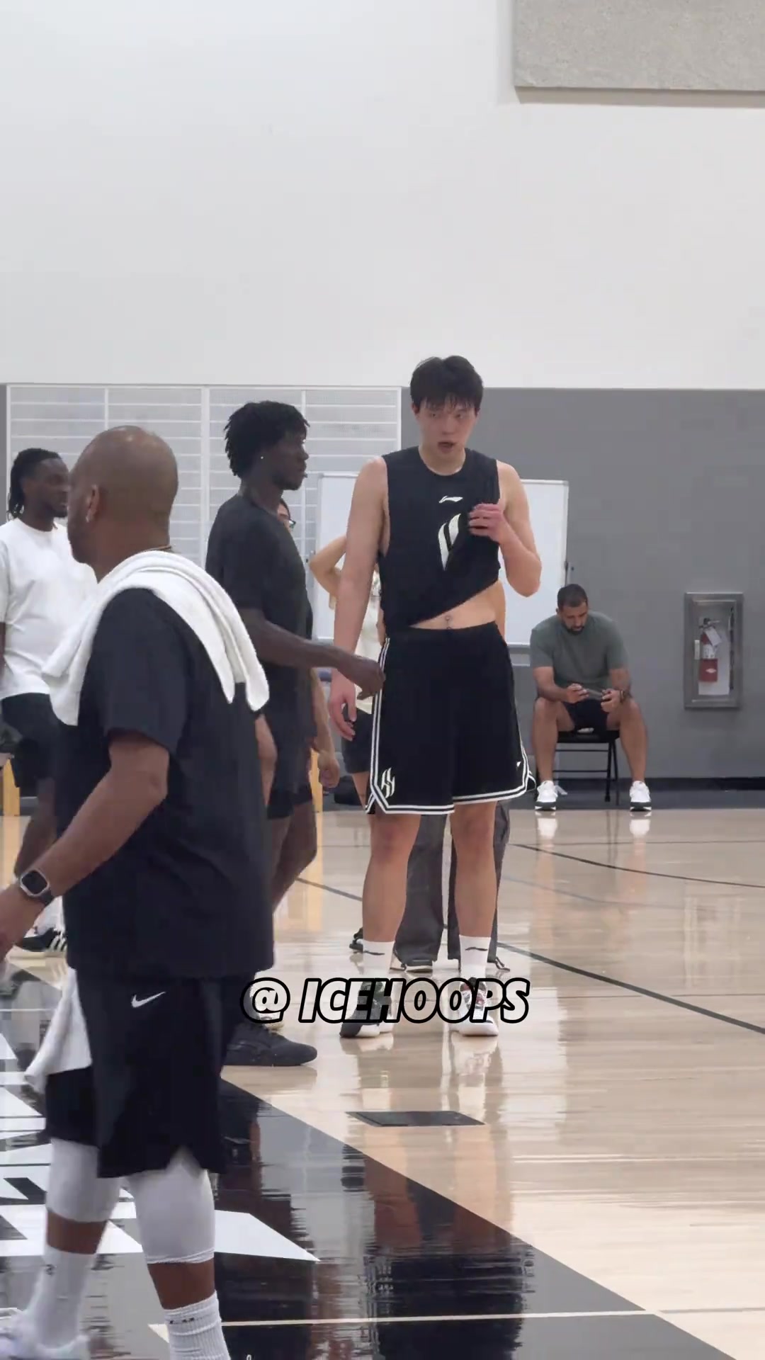 氛圍難得楊瀚森/ 郭昊文NBA休賽期球局 小楊最后體力下降