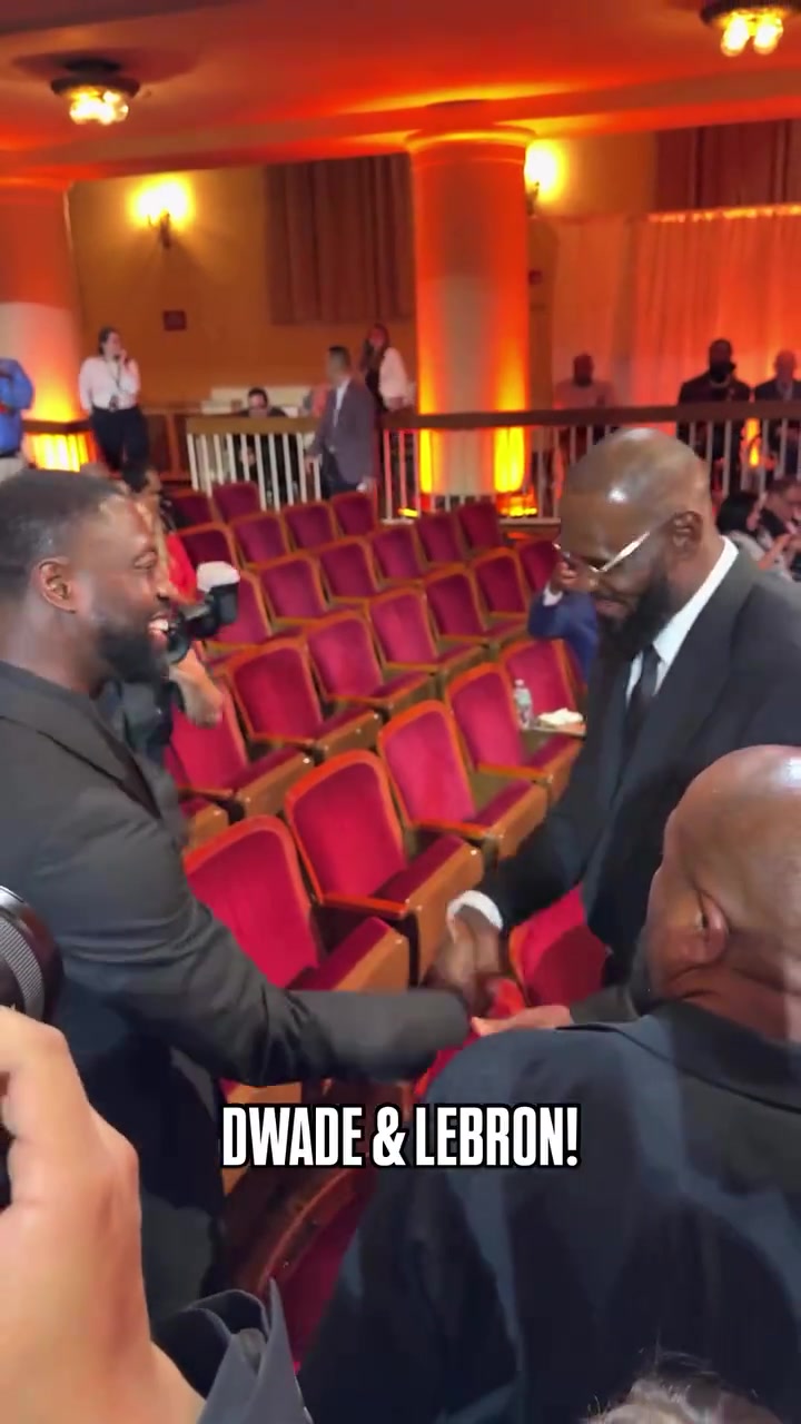 詹姆斯回到美國(guó)立即參加名人堂活動(dòng)