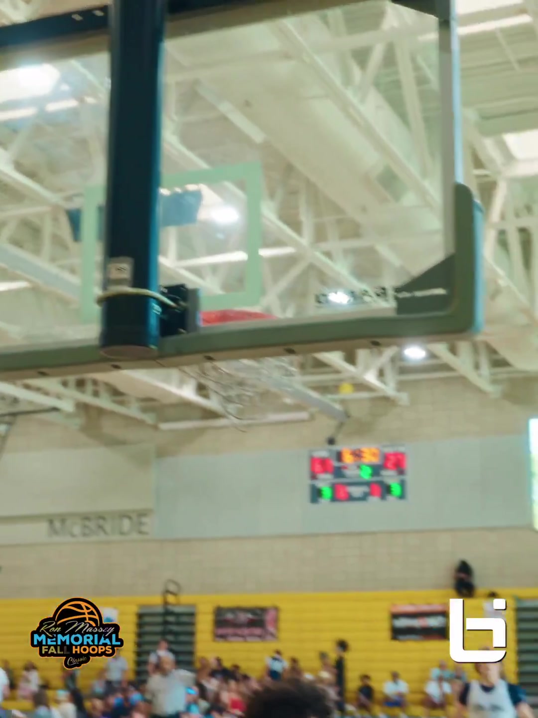 長相球風(fēng)都隨父親啊船長保羅還沒退役兒子已經(jīng)嶄露頭角了