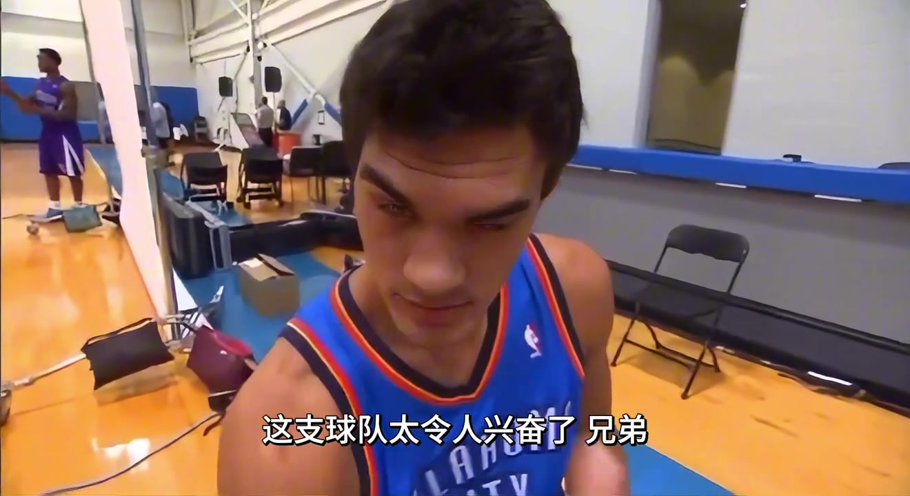 那時(shí)候還沒成海王亞當(dāng)斯昔日談KD要和他一起打球了很興奮