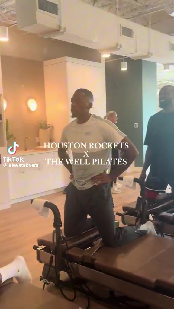 休賽期猛練火箭小賈巴里謝潑德杰夫-格林合練普拉提