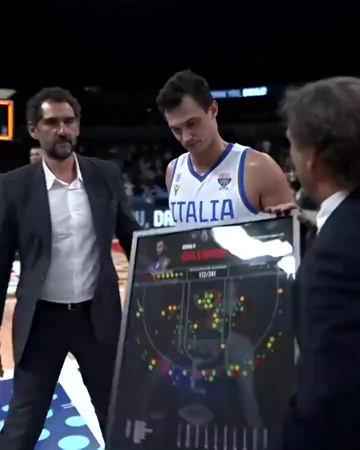 熟悉的球員一個個淡出視野加里納利留給意大利隊最后的回憶