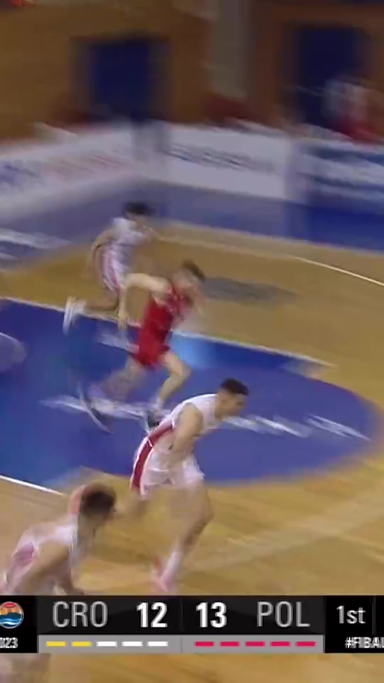 臥槽這會是下一個文班嗎克羅地亞2米19天才內(nèi)線伊維希奇