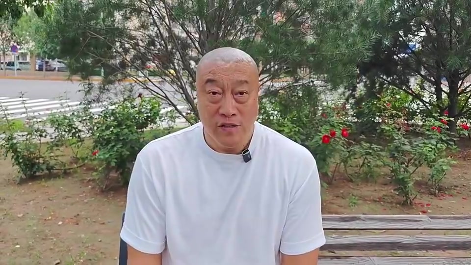 老詹當(dāng)年去熱火算抱團(tuán)嗎馬健當(dāng)然算但抱團(tuán)是一項(xiàng)偉大舉措