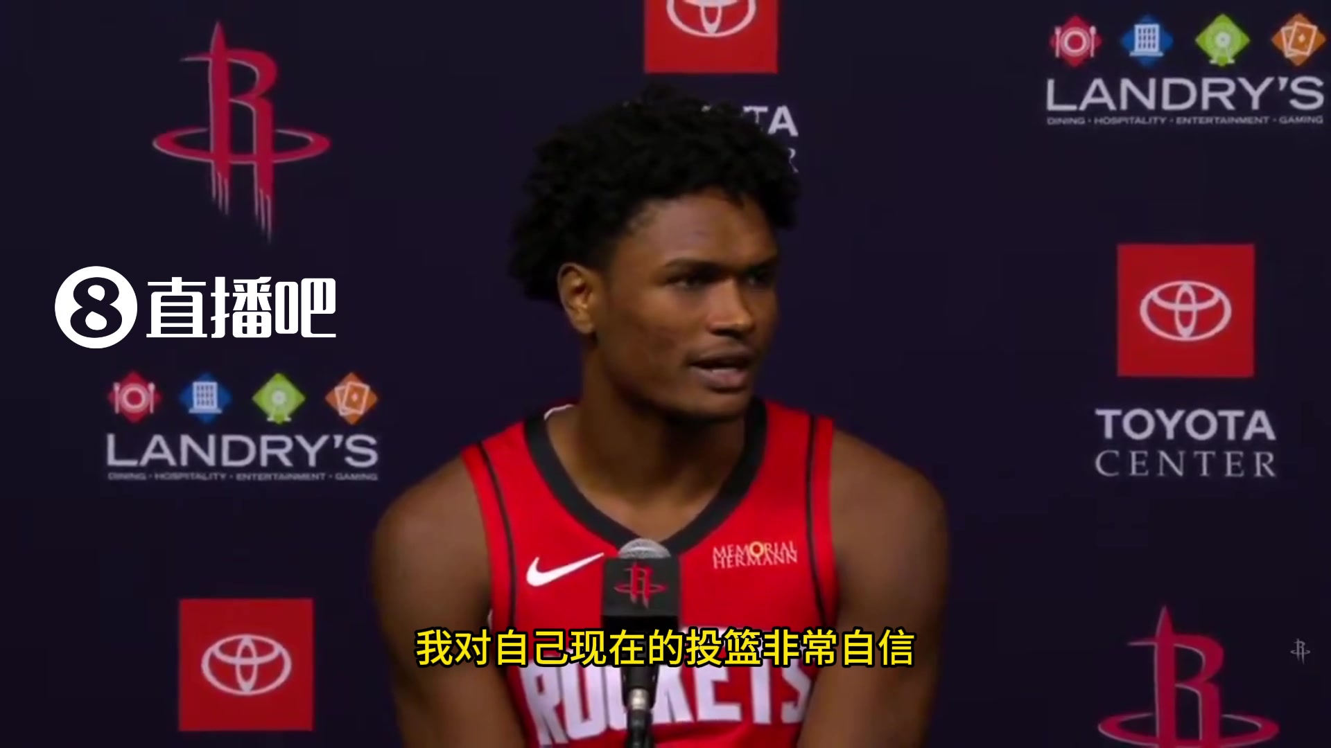 阿門我雖然還達不到庫里那種超遠射程但我的三分能力確實增強了很多