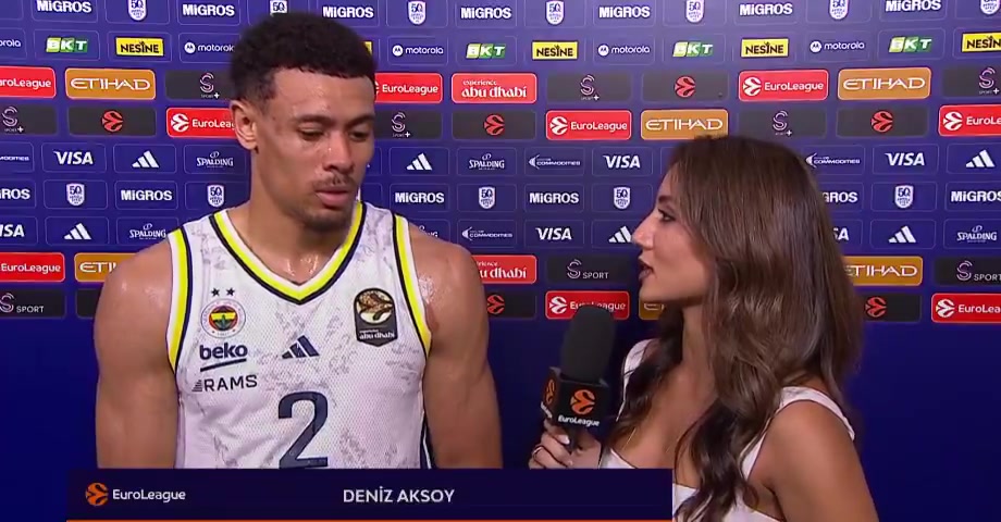 10分7板8助7失誤鮑德溫我打出了威少在湖人時(shí)期的數(shù)據(jù)