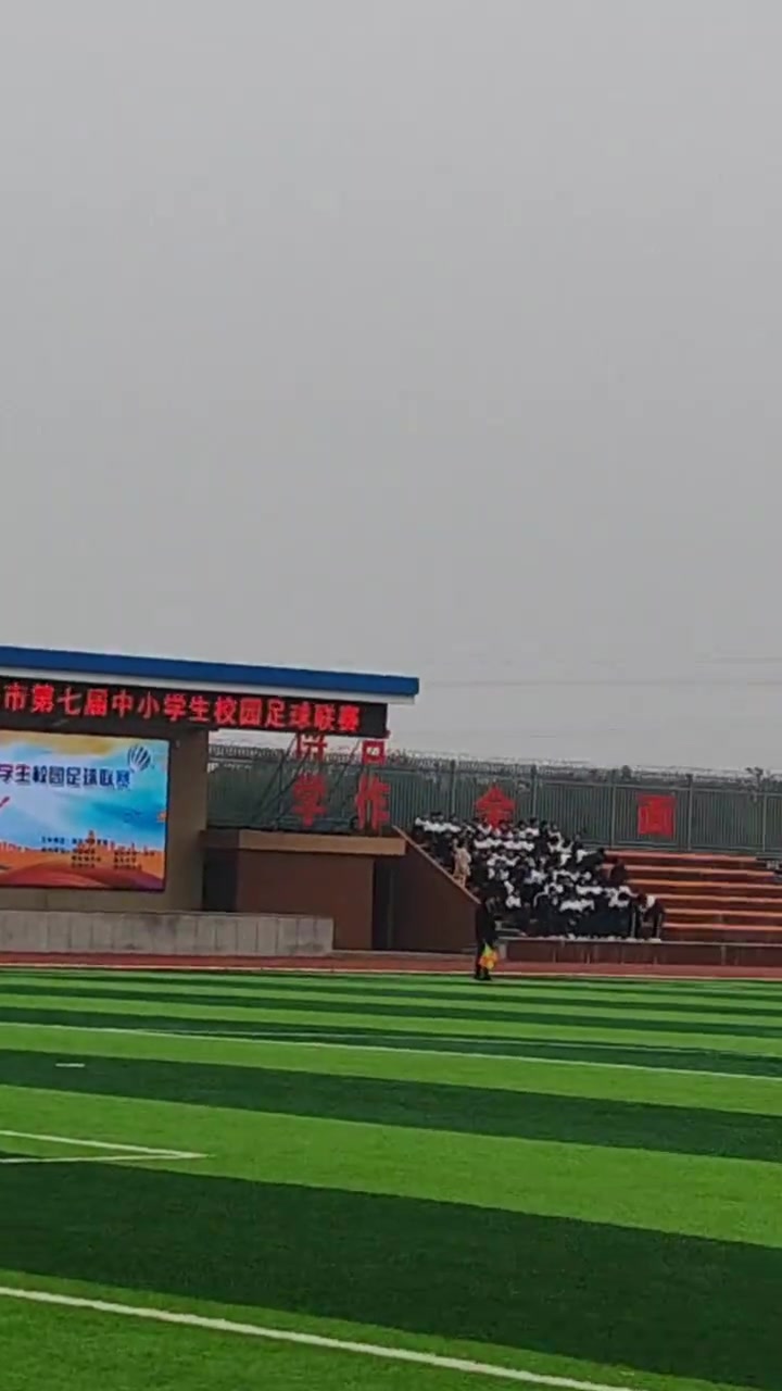 女博主喊話董路董老師你看看給我們造成多大的威脅啊