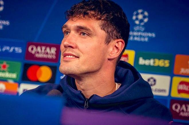 記者：滕森缺席國家德比是因?yàn)榧∪馐軅?，出?zhàn)周末聯(lián)賽存疑