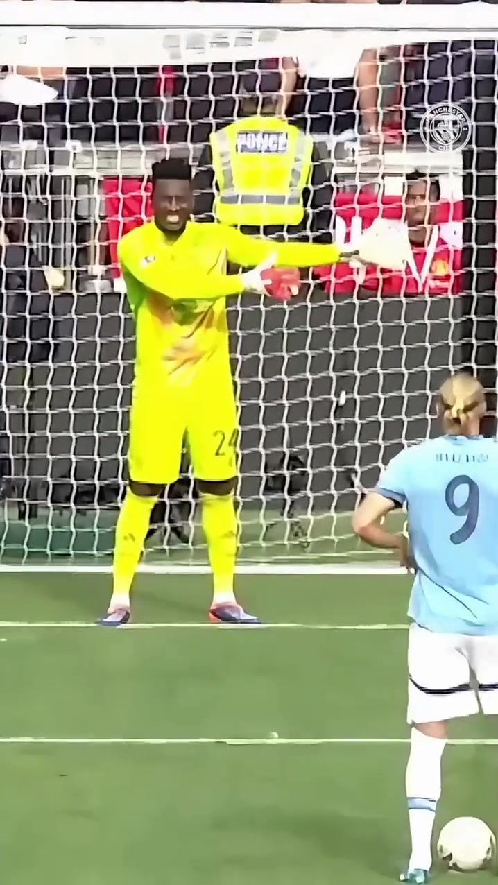 曼市德比名場面奧納納請君入甕