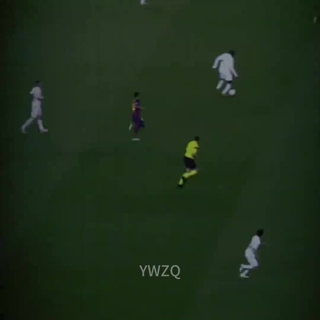 b2b中場天花板他有著野獸級別的身體天賦是藍(lán)月亮的復(fù)興基石