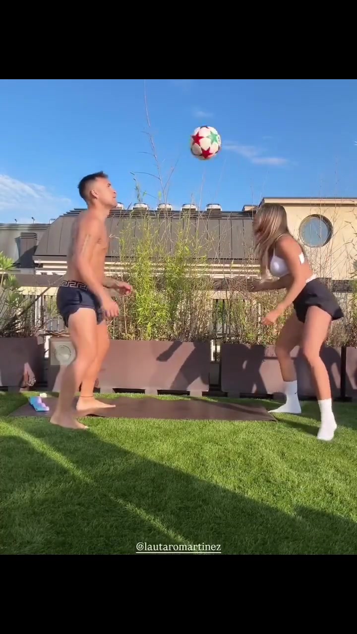 孩子都不管了網(wǎng)友要不勞塔羅球踢得好呢回家和老婆還得加練