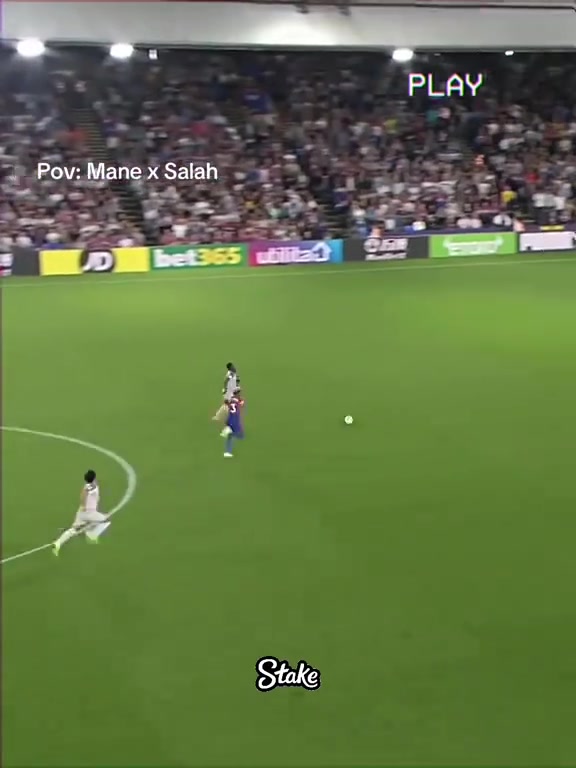 速度流沖擊薩拉赫和馬內(nèi)的雙人反擊現(xiàn)在看著還是很享受啊