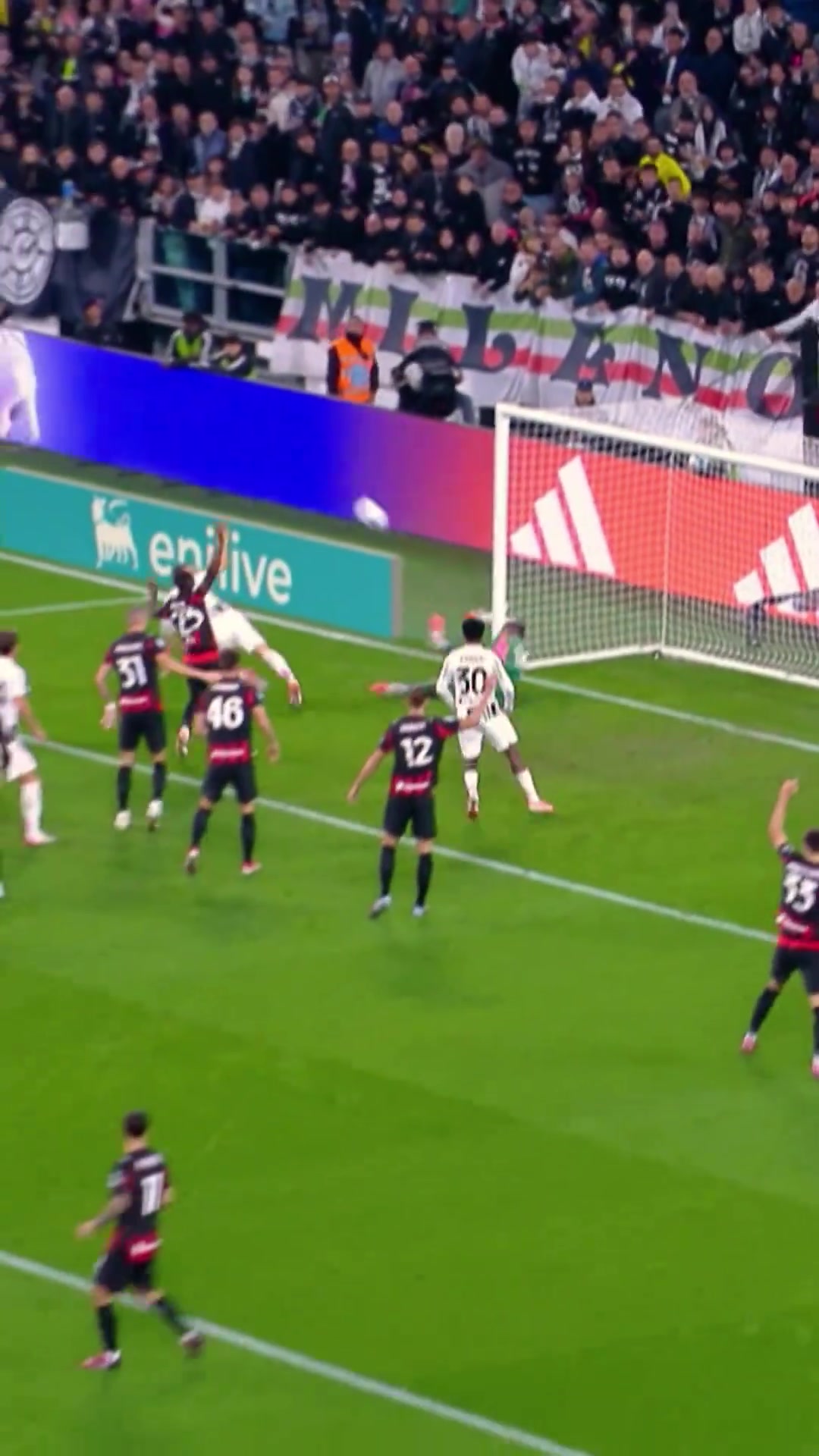 紅黑軍團(tuán)的邁堵墻是真的強(qiáng)