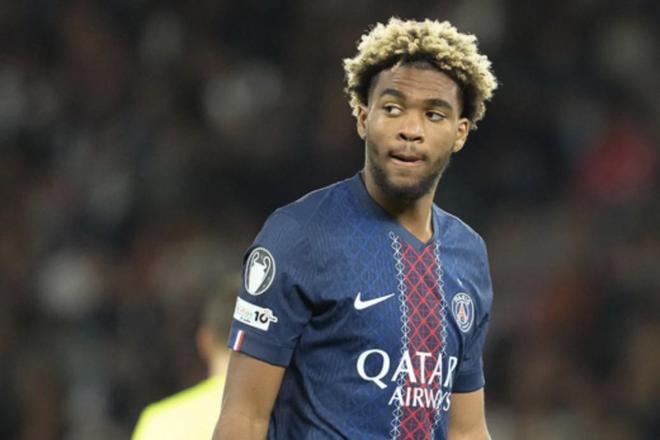 由于規(guī)則限制無法踢歐洲青年聯(lián)賽，姆巴耶重回巴黎一線隊(duì)訓(xùn)練