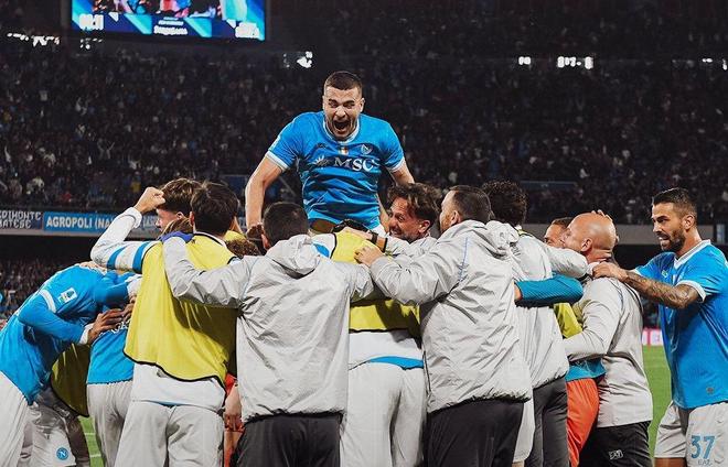 時(shí)隔近兩年半再次戰(zhàn)勝國(guó)米，那不勒斯終結(jié)對(duì)國(guó)米5場(chǎng)不勝