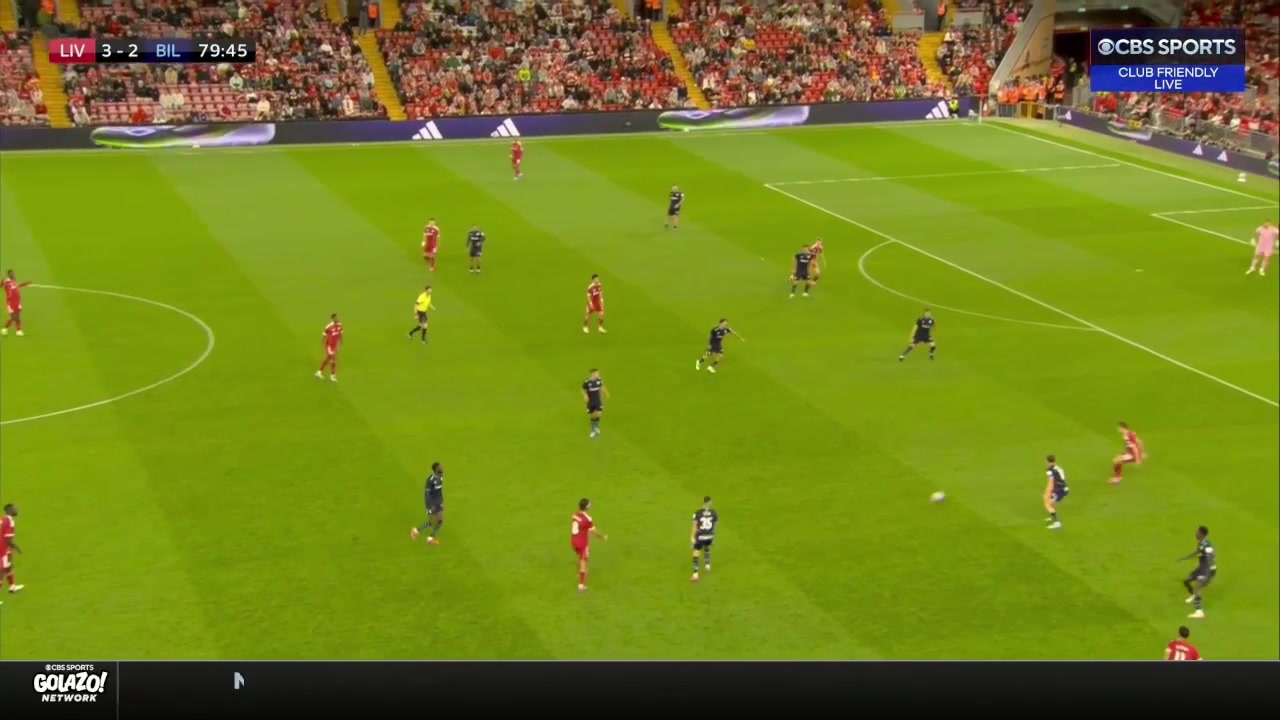 法老射失點(diǎn)球遠(yuǎn)藤航造點(diǎn)薩拉赫主罰直接打飛了