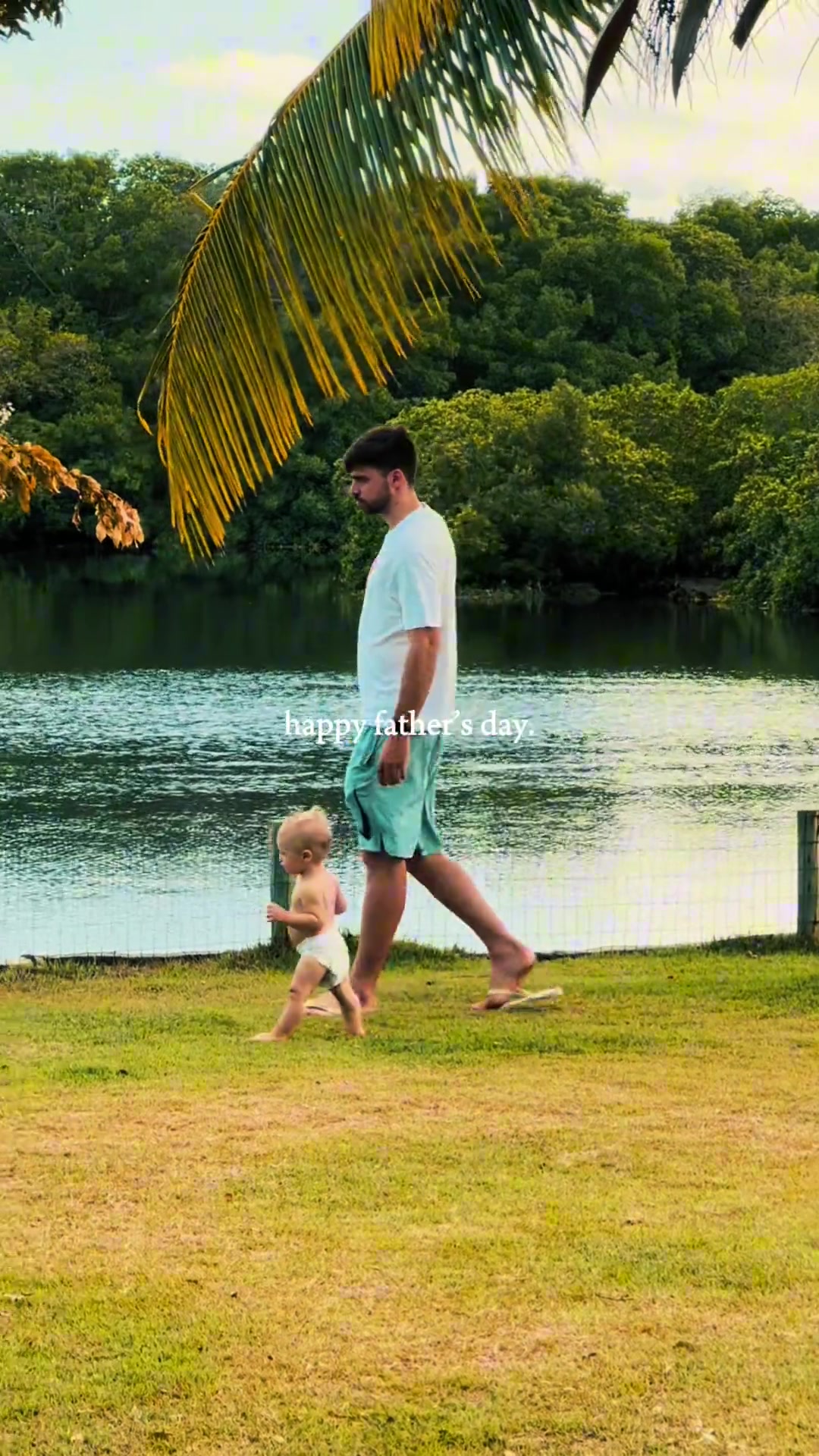 好爸爸泰山外援澤卡愛妻社媒發(fā)布澤卡帶娃的美好時光